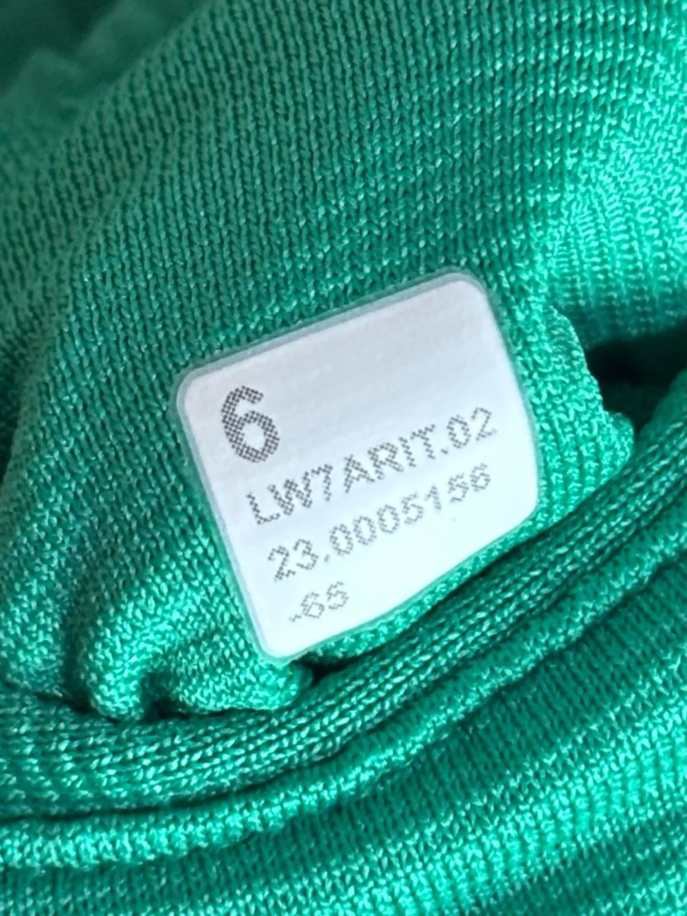Lululemon Emerald Teal Run Shorts Size 6 Athletic Lightweight Activewear